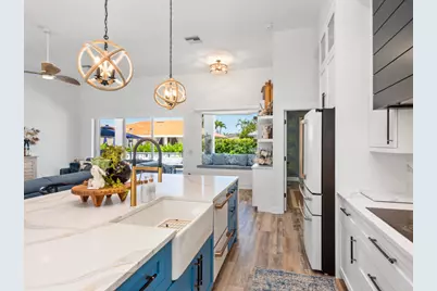 679 Seagrape Drive, Marco Island, FL 34145 - Photo 11