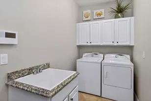 2898 Aviamar Cir, Naples, FL 34114 - Photo 19