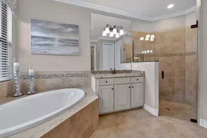 2898 Aviamar Circle, Naples, FL 34114 - Photo 11