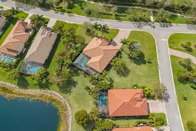9505 Campanile Circle, Naples, FL 34114 - Photo 33