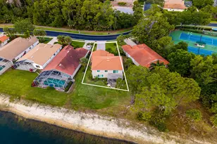 7859 Berkshire Pines Dr, Naples, FL 34104 - Photo 41