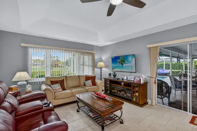 681 Saint Andrews Boulevard, Naples, FL 34113 - Photo 7
