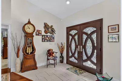 681 Saint Andrews Boulevard, Naples, FL 34113 - Photo 3