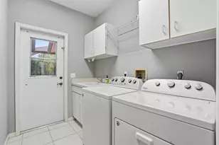 381 Worthington St, Marco Island, FL 34145 - Photo 37