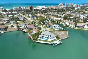 999 Spruce Ct, Marco Island, FL 34145 - Photo 41