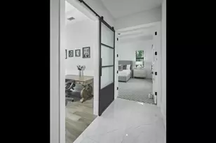 999 Spruce Ct, Marco Island, FL 34145 - Photo 11