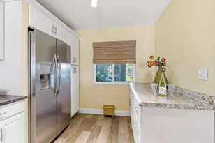 7736 Jewel Ln, Naples, FL 34109 - Photo 15