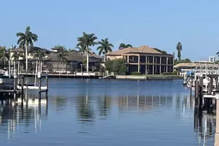 474 Pepperwood Ct, Marco Island, FL 34145 - Photo 7