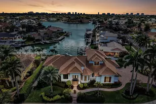 474 Pepperwood Ct, Marco Island, FL 34145 - Photo 45