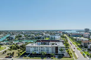 921 Seagrape Dr, Marco Island, FL 34145 - Photo 27