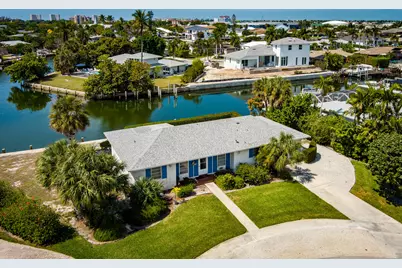 756 Apple Court, Marco Island, FL 34145 - Photo 23