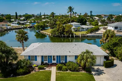 756 Apple Court, Marco Island, FL 34145 - Photo 3