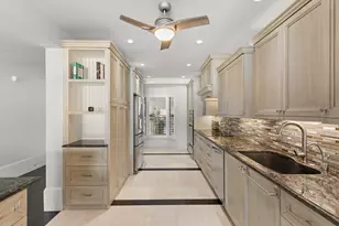 406 La Peninsula Blvd, Naples, FL 34113 - Photo 13