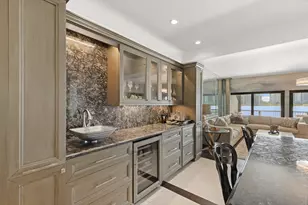 406 La Peninsula Blvd, Naples, FL 34113 - Photo 17