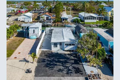 657 E Palm Avenue, Goodland, FL 34140 - Photo 11