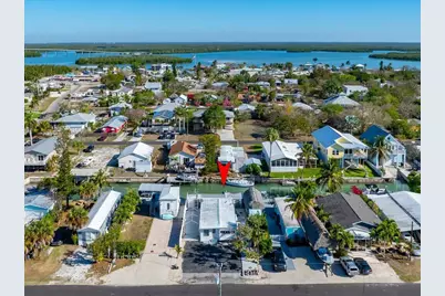 657 E Palm Avenue, Goodland, FL 34140 - Photo 13