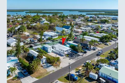 657 E Palm Avenue, Goodland, FL 34140 - Photo 15