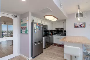 180 Seaview Ct, Marco Island, FL 34145 - Photo 3