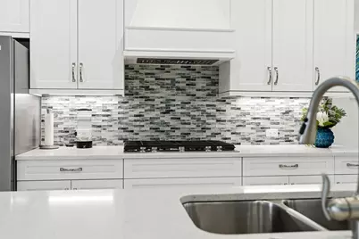 14386 Laguna Springs Lane, Naples, FL 34114 - Photo 11