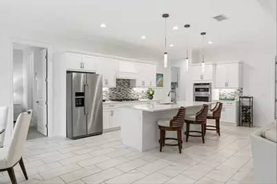 14386 Laguna Springs Lane, Naples, FL 34114 - Photo 9