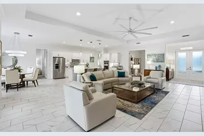 14386 Laguna Springs Lane, Naples, FL 34114 - Photo 5