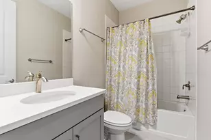 2055 Grove Dr, Naples, FL 34120 - Photo 17