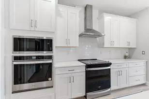 2055 Grove Dr, Naples, FL 34120 - Photo 31