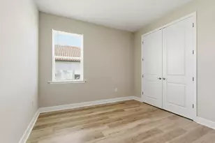 2055 Grove Dr, Naples, FL 34120 - Photo 13