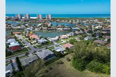 631 Diplomat Court, Marco Island, FL 34145 - Photo 27