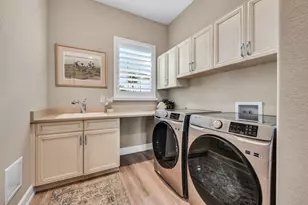 8026 Signature Club Cir, Naples, FL 34113 - Photo 19