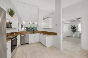 1747 Reuven Cir, Naples, FL 34112 - Photo 11