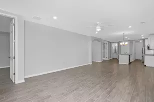 14559 Edgewater Cir, Naples, FL 34114 - Photo 9