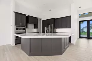 1075 Bonita Ct, Marco Island, FL 34145 - Photo 17