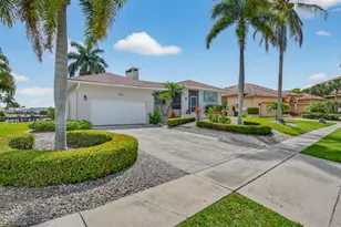 1585 Jamaica Ct, Marco Island, FL 34145 - Photo 17