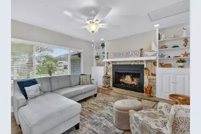 1585 Jamaica Court, Marco Island, FL 34145 - Photo 11