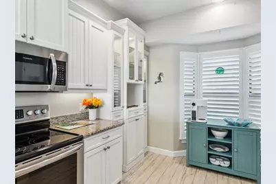 232 La Peninsula Boulevard #232, Naples, FL 34113 - Photo 7