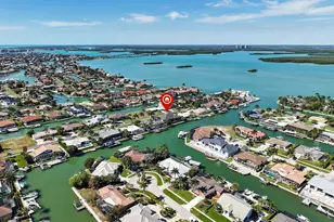 1749 Wavecrest Ct, Marco Island, FL 34145 - Photo 3