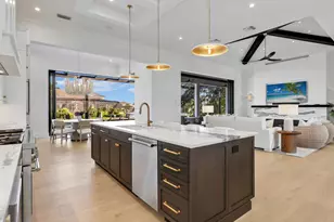 1749 Wavecrest Ct, Marco Island, FL 34145 - Photo 7