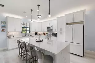 15068 Summit Pl Cir, Naples, FL 34119 - Photo 5