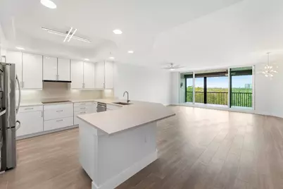 425 Cove Tower Drive #403, Naples, FL 34110 - Photo 5