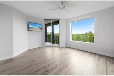 425 Cove Tower Drive #403, Naples, FL 34110 - Photo 11