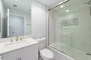 425 Cove Tower Dr, Naples, FL 34110 - Photo 21