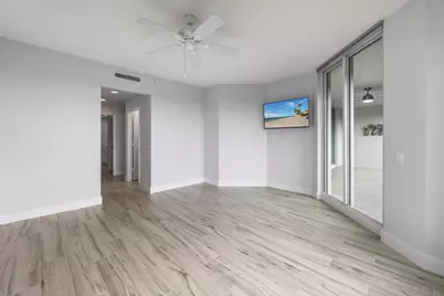 425 Cove Tower Drive #403, Naples, FL 34110 - Photo 13