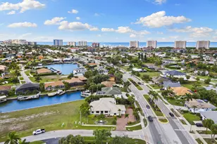 741 Holly Ct, Marco Island, FL 34145 - Photo 45