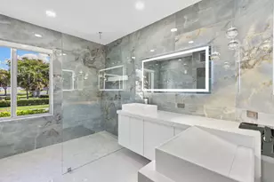 741 Holly Ct, Marco Island, FL 34145 - Photo 21