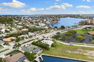 741 Holly Ct, Marco Island, FL 34145 - Photo 49