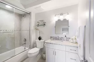 180 Seaview Ct, Marco Island, FL 34145 - Photo 13