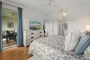 2310 Carrington Ct, Naples, FL 34109 - Photo 7