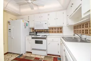 320 Seaview Ct, Marco Island, FL 34145 - Photo 3