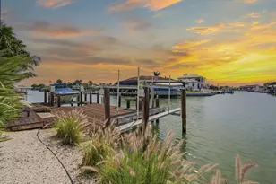 1741 Wavecrest Ct, Marco Island, FL 34145 - Photo 39